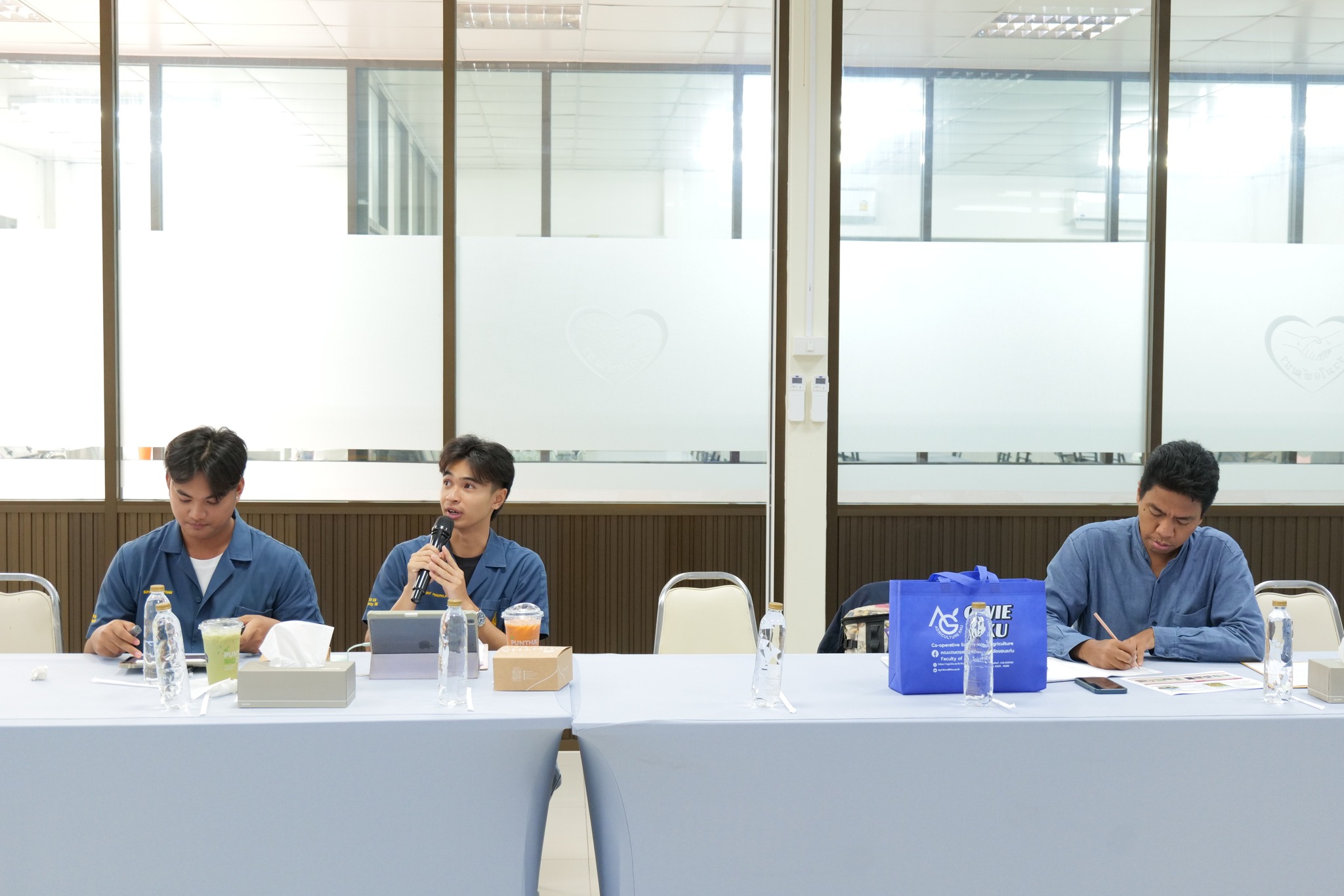 อาจารย์จากสาขาวิชาพืชไร่ คณะเกษตรศาสตร์ มหาวิทยาลัยขอนแก่น เข้านิเทศนักศึกษาสหกิจศึกษา