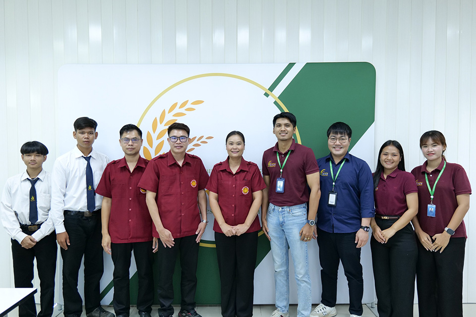 สถานีวิจัยรวมใจพัฒนาความรู้ ยินดีต้อนรับ นักศึกษาฝึกประสบการณ์สมรรถนะวิชาชีพจากวิทยาลัยเกษตรและเทคโนโลยีสุพรรณบุรี