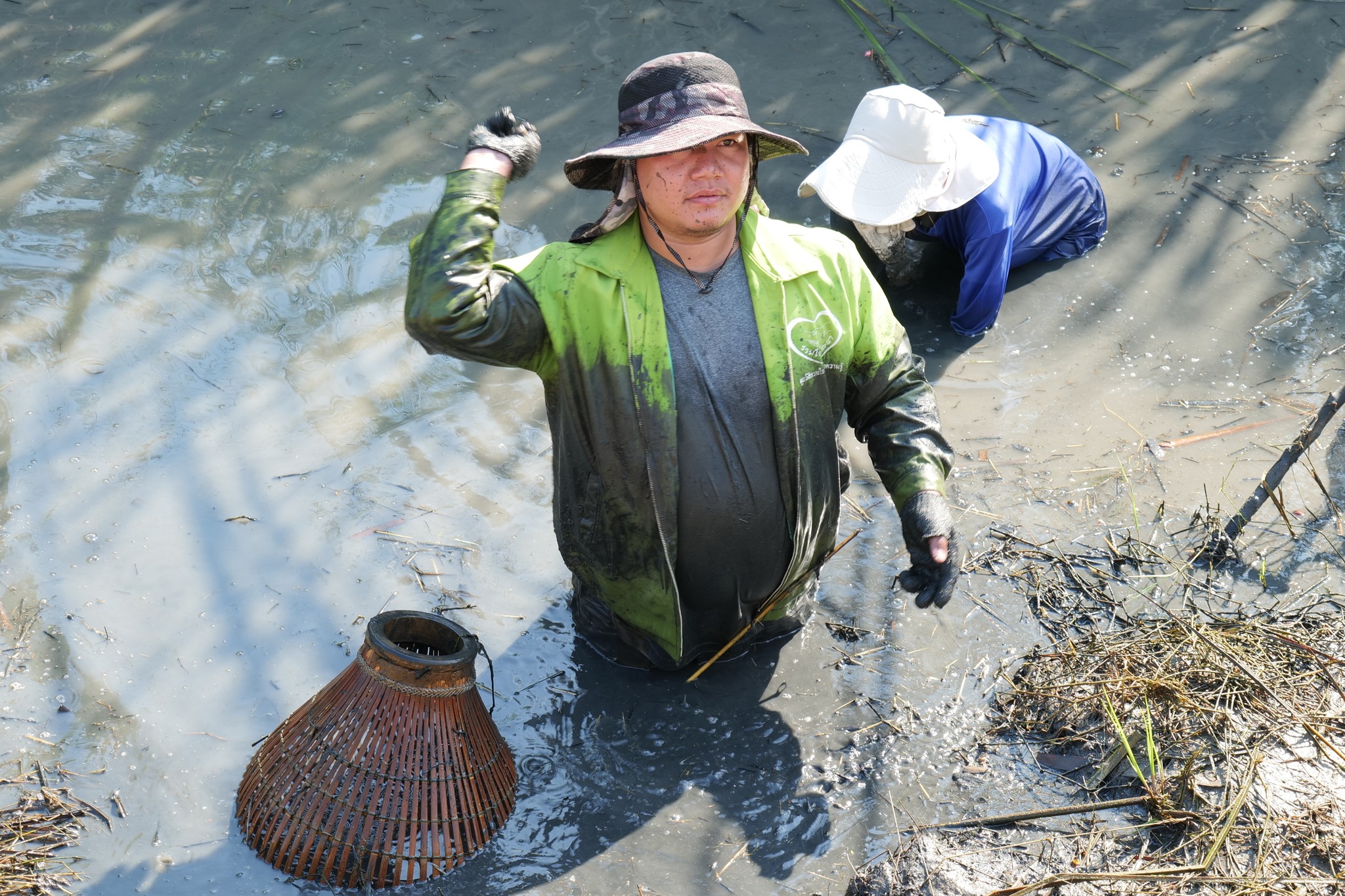 กิจกรรมขุดลอกบ่อประจำปี ต้อนรับปีใหม่