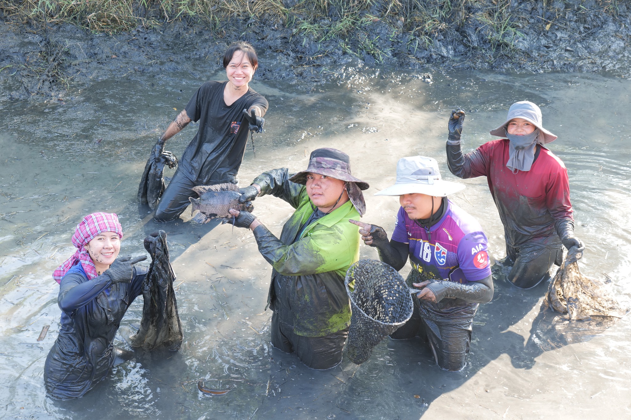 กิจกรรมขุดลอกบ่อประจำปี ต้อนรับปีใหม่