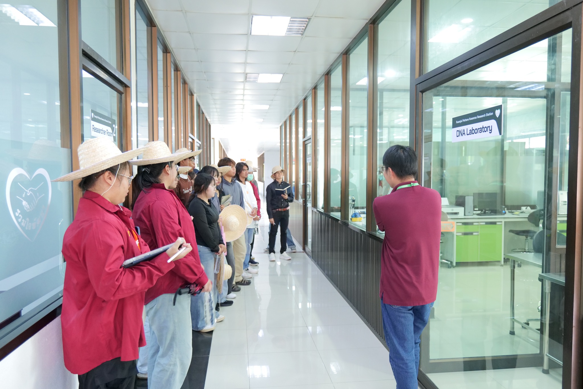 ยินดีต้อนรับคณะศึกษาดูงาน จากคณะวิทยาศาสตร์และเทคโนโลยี มหาวิทยาลัยธรรมศาสตร์ ศูนย์รังสิต