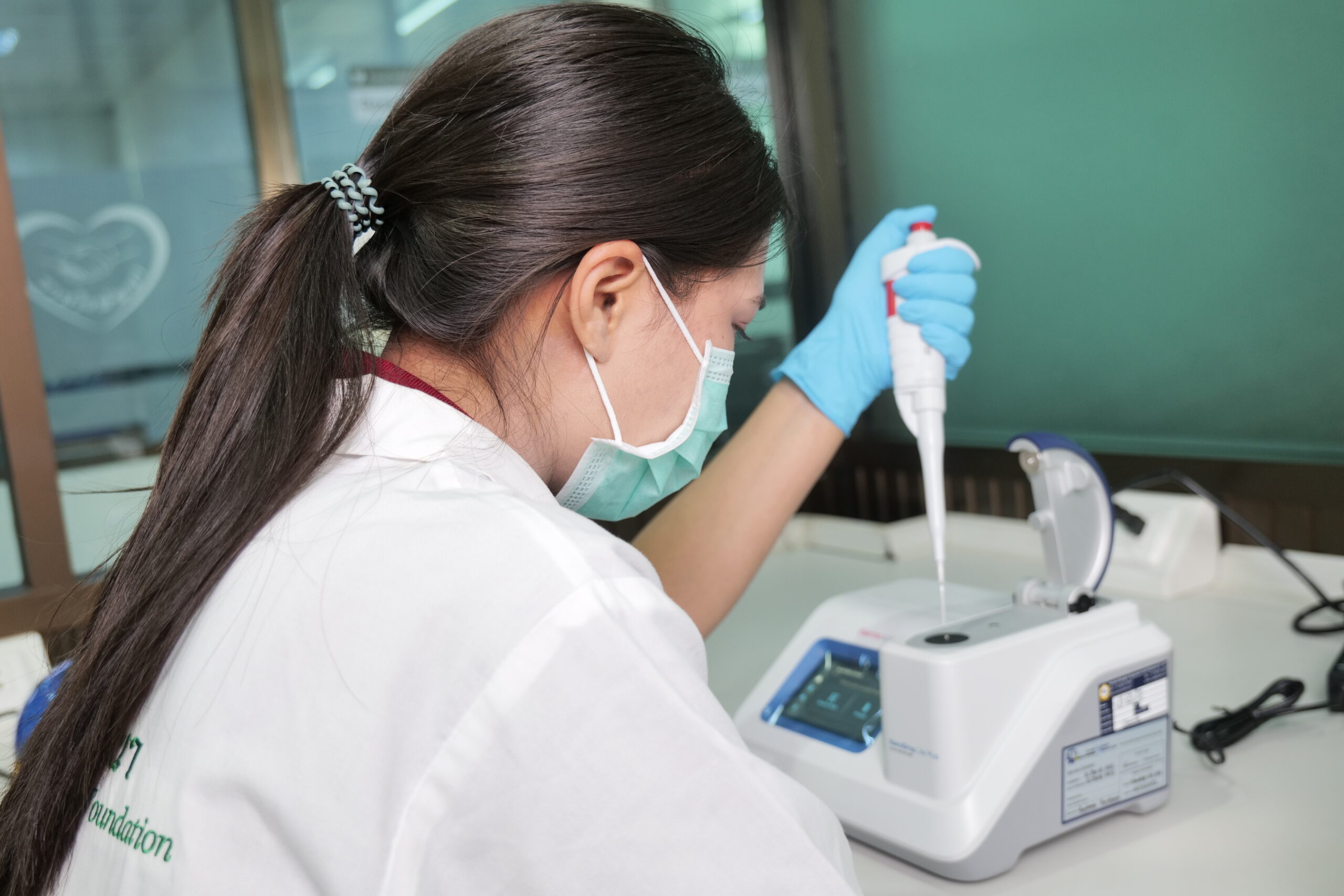 ‘สถานีวิจัยรวมใจพัฒนาความรู้’ เปิดห้องปฏิบัติการ DNA มูลค่ากว่า 3 ล้าน ยกระดับนวัตกรรมการปรับปรุงพันธุ์ข้าวแม่นยำสูง
