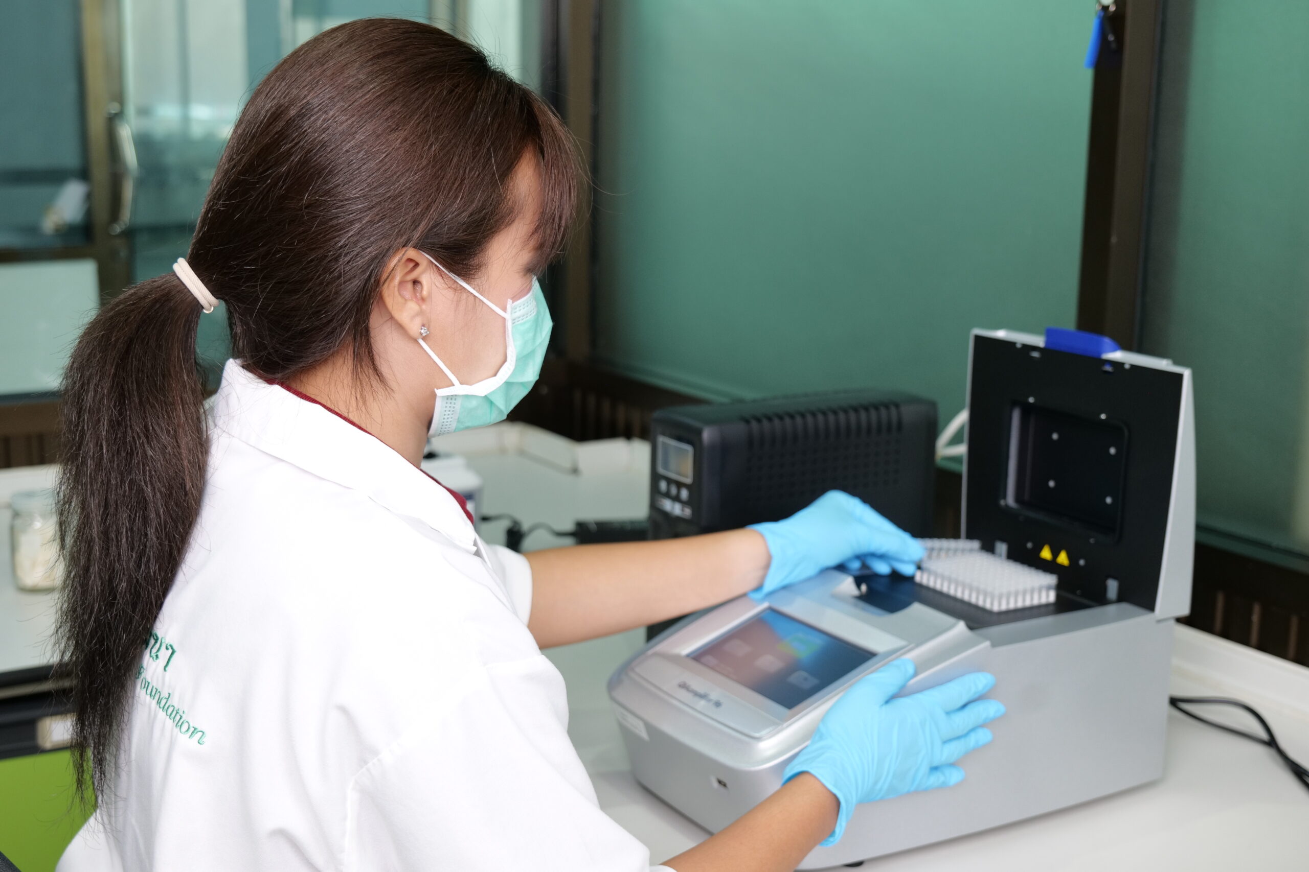 ‘สถานีวิจัยรวมใจพัฒนาความรู้’ เปิดห้องปฏิบัติการ DNA มูลค่ากว่า 3 ล้าน ยกระดับนวัตกรรมการปรับปรุงพันธุ์ข้าวแม่นยำสูง